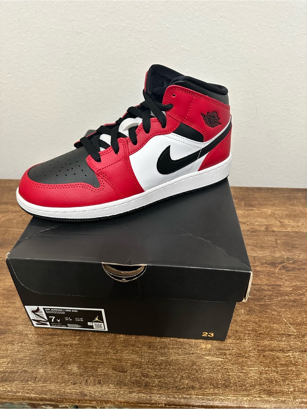Jordan Air Jordan 1 Mid (GS) Black Gym Red